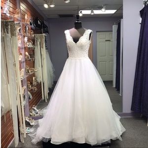 DaVinci - Style 50589 - Size 12 - Ivory